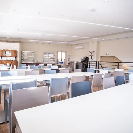 Cis Lamourelle Centre International De Sejour Hotel *