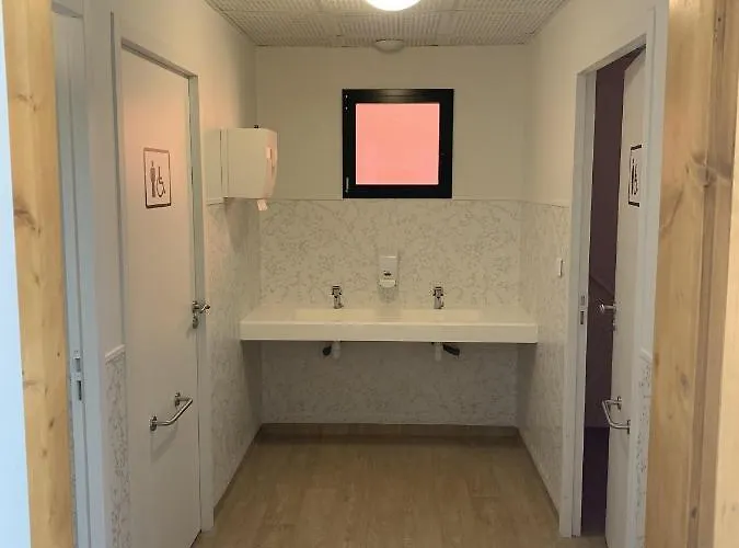 Cis Lamourelle Centre International De Sejour Καρκασόν