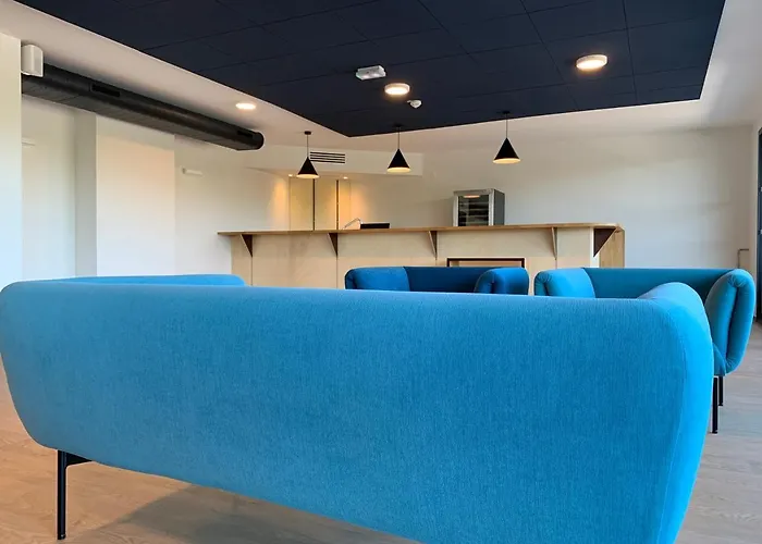 Cis Lamourelle Centre International De Sejour * Καρκασόν