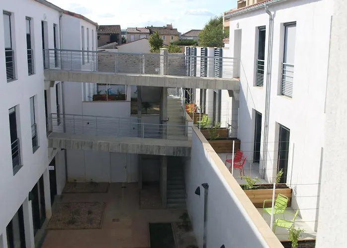 Отель Cis Lamourelle Centre International De Sejour Каркассон