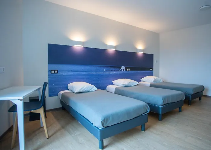 Cis Lamourelle Centre International De Sejour Отель