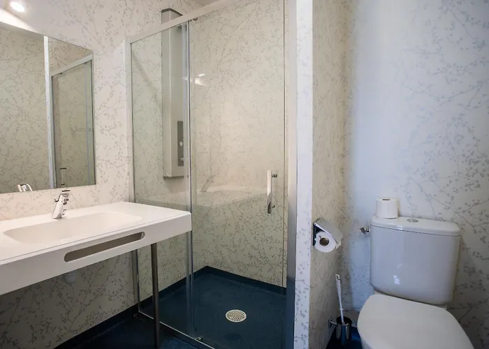 Cis Lamourelle Centre International De Sejour * Каркассон