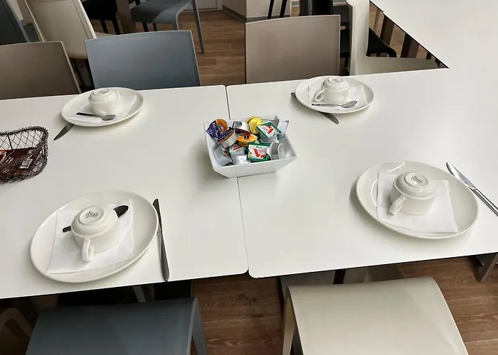 Cis Lamourelle Centre International De Sejour Отель *